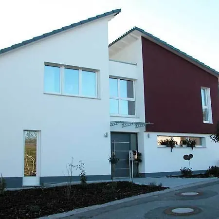 Ferienwohnung Am Bienenfeld Apartment *
