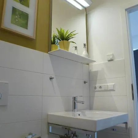 Ferienwohnung Am Bienenfeld Apartment